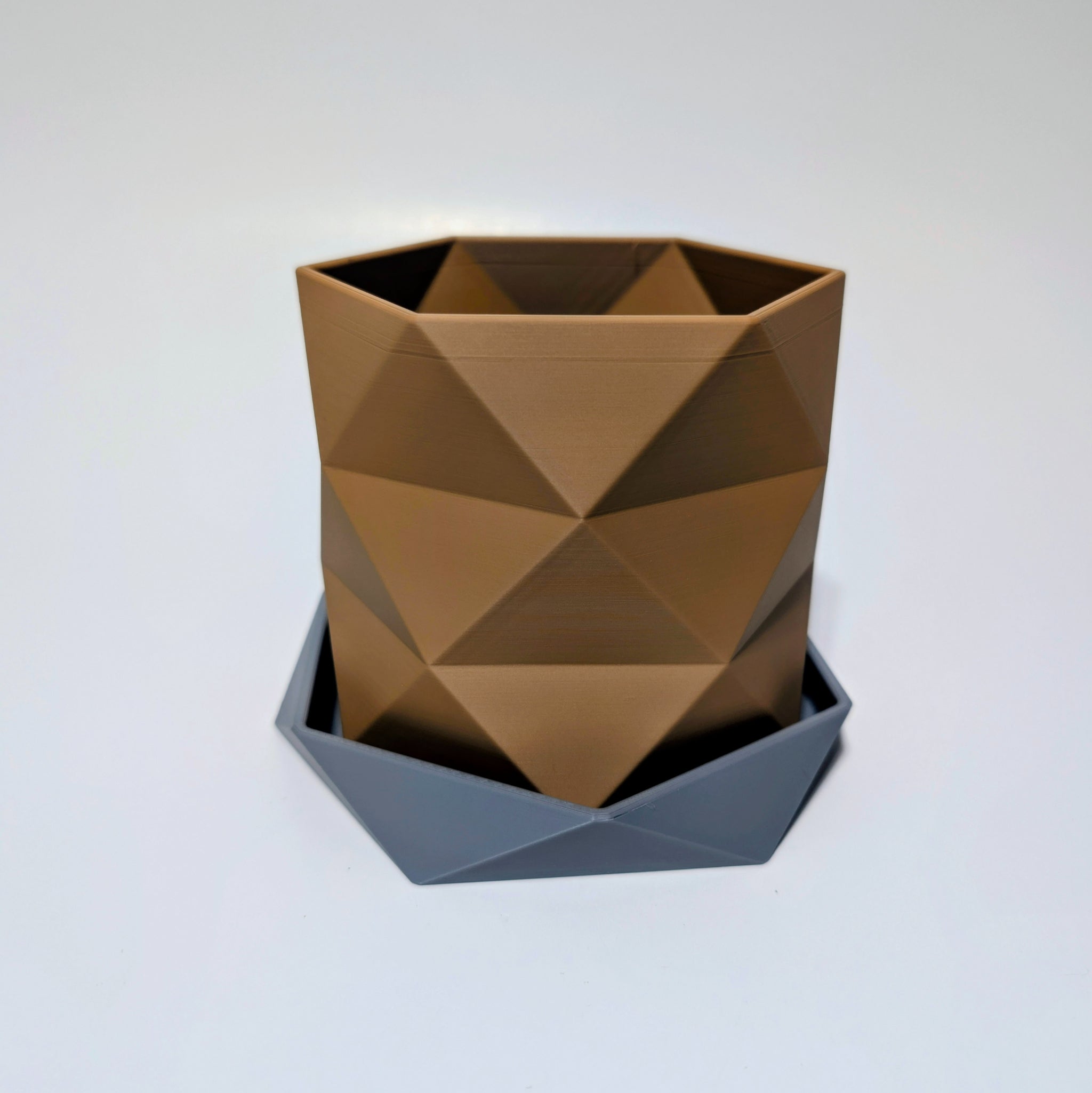 Triangle Pattern Geometric Plant Pot | Twisted Faceted Design with Low Poly Drip Tray