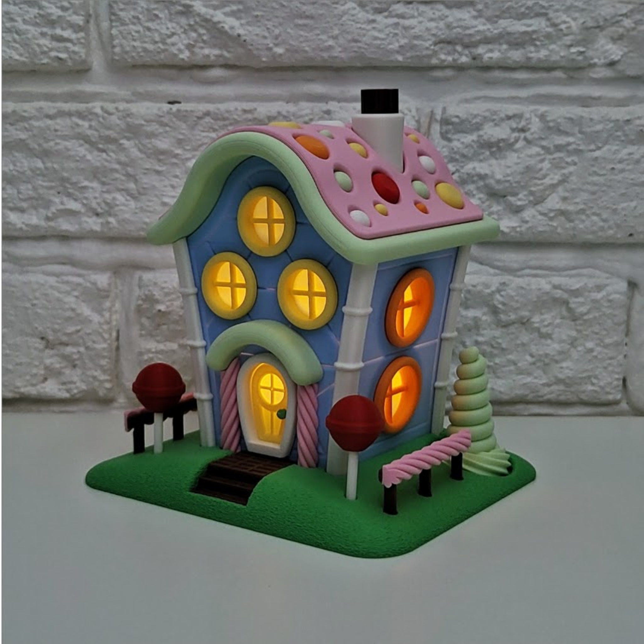 Light-Up Candy Fairy House Decor