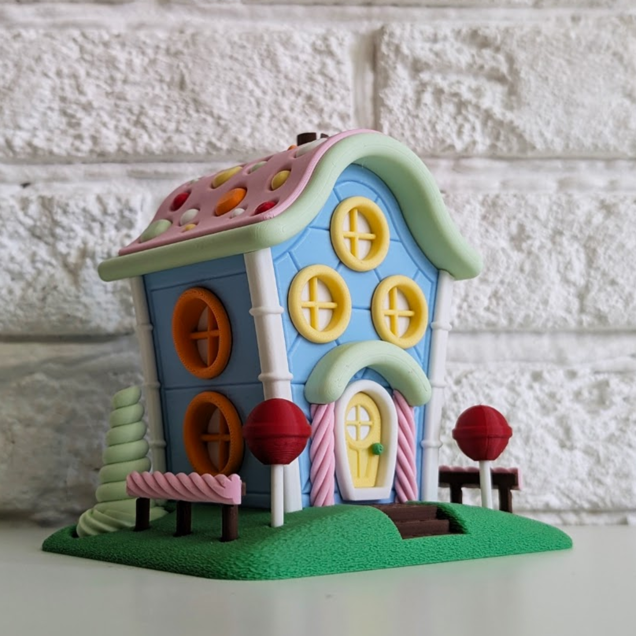 Light-Up Candy Fairy House Decor