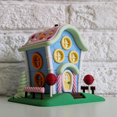 Light-Up Candy Fairy House Decor