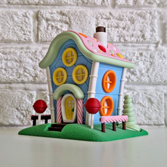 Light-Up Candy Fairy House Decor