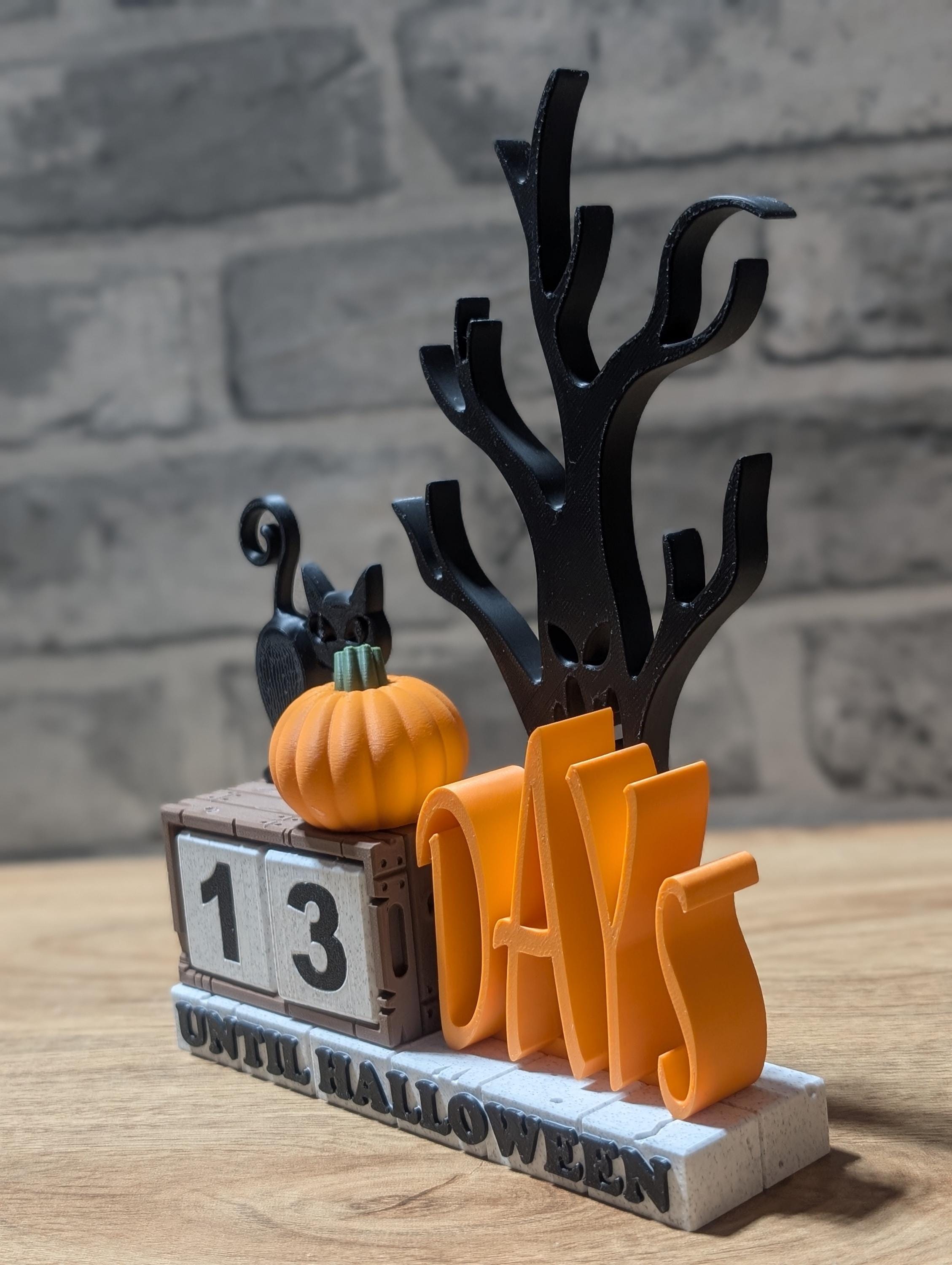 Halloween countdown calendar | spooky decor | seasonal decoration | black cat | days until