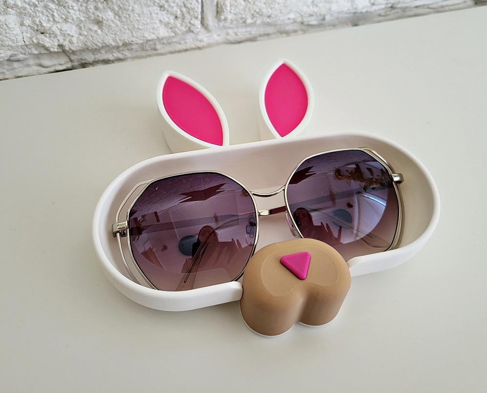 Woodland animal glasses holder: cute desk tray for kids