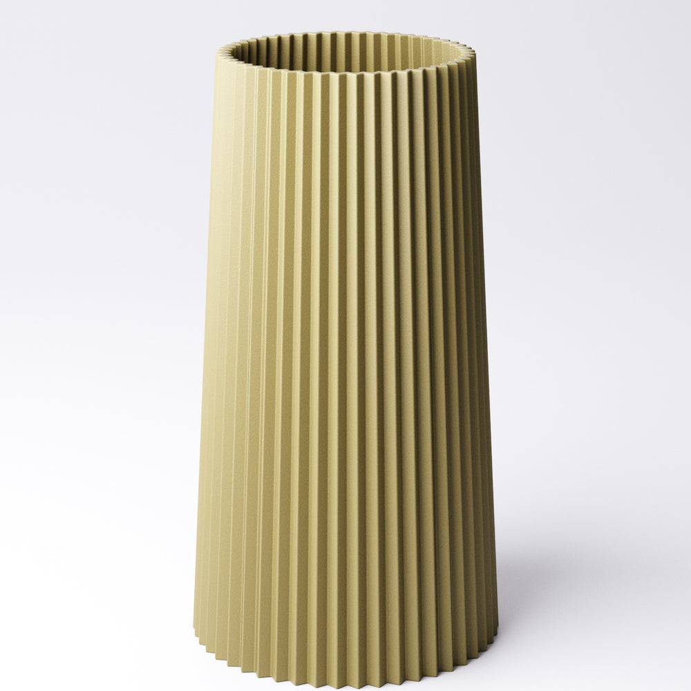 Pleated column vase, close-up of the pleated texture